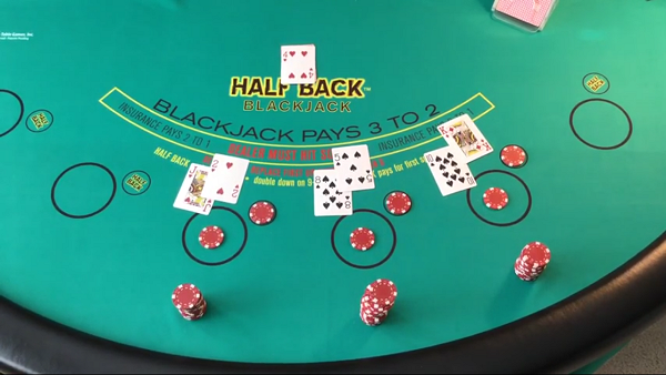 How to Play Half Back Blackjack – Protect the Weak, Risk the Strong