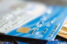 comparison of cash card, credit card, charge card and debit card gambling deposits.